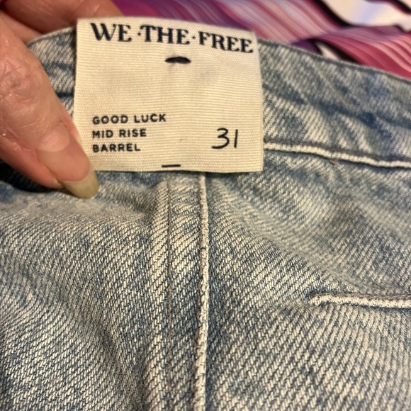 Good Luck Distressed Barrel Jeans - Picture 4 of 9